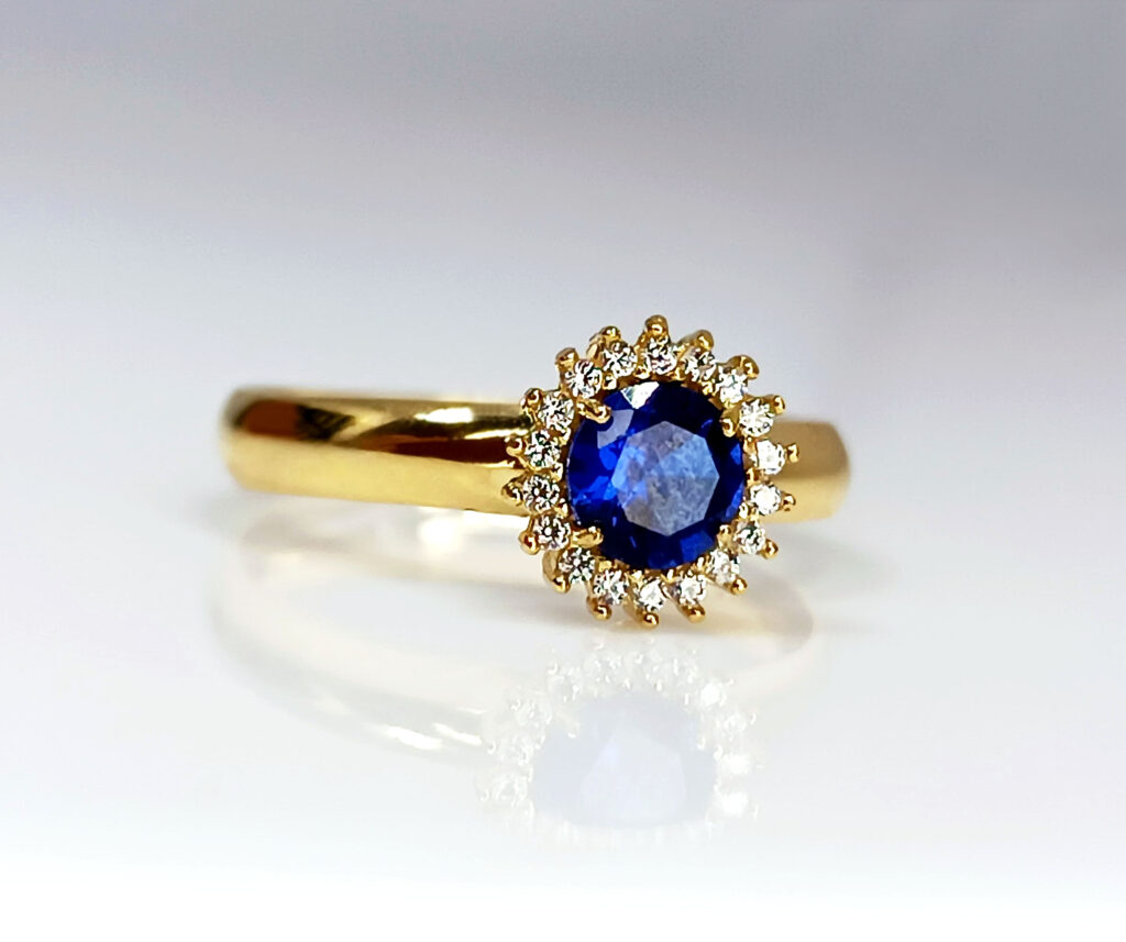 anel de formatura safira azul